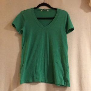 Basic green tee